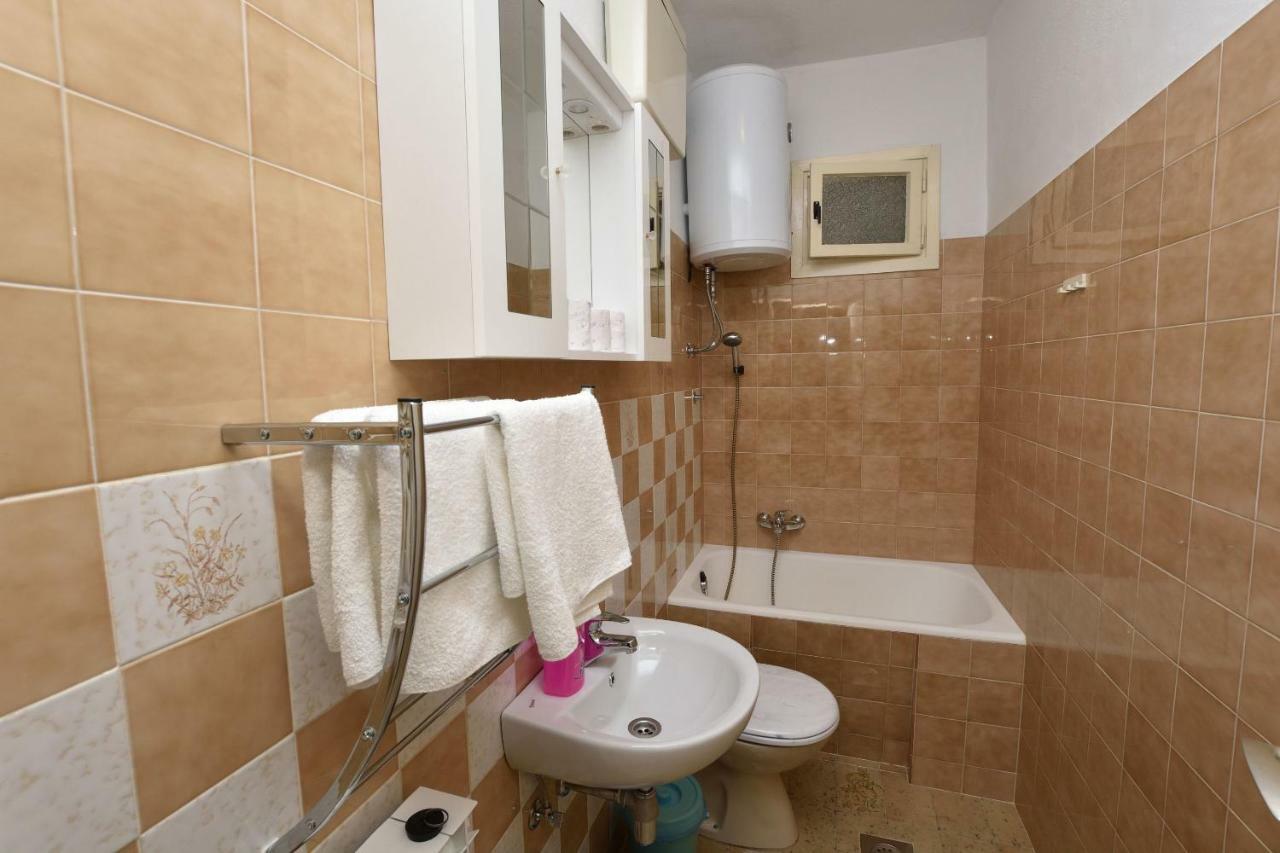 Apartment Dijo I Primosten Ngoại thất bức ảnh