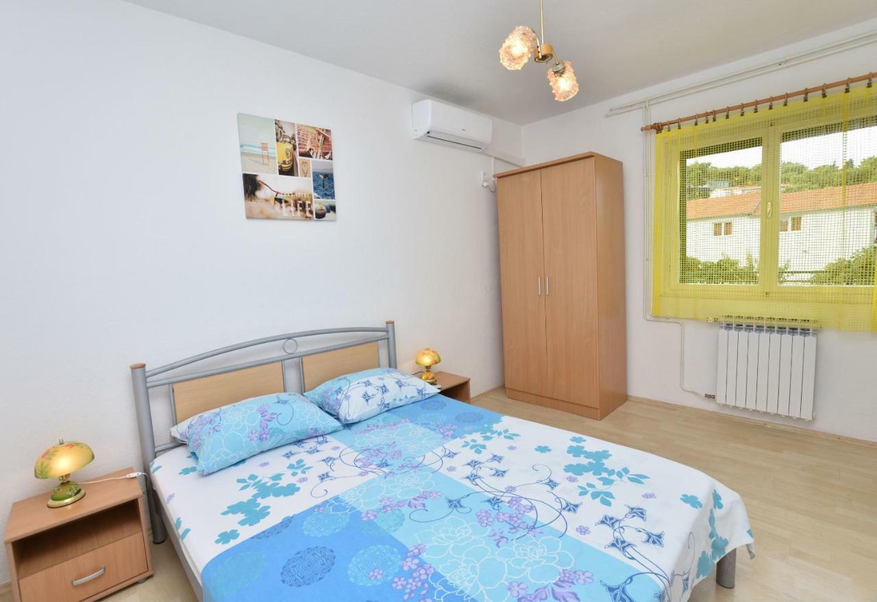 Apartment Dijo I Primosten Ngoại thất bức ảnh